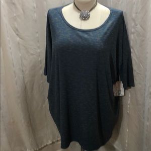 24 HOUR SALE LuLaRoe Plus Size Irma 2XL Shirt NWT
